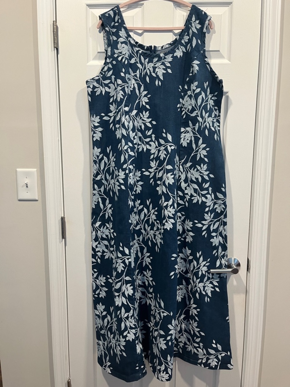 Jessica London Navy Maxi Dress with White Leaf Print SZ 22 W Casual